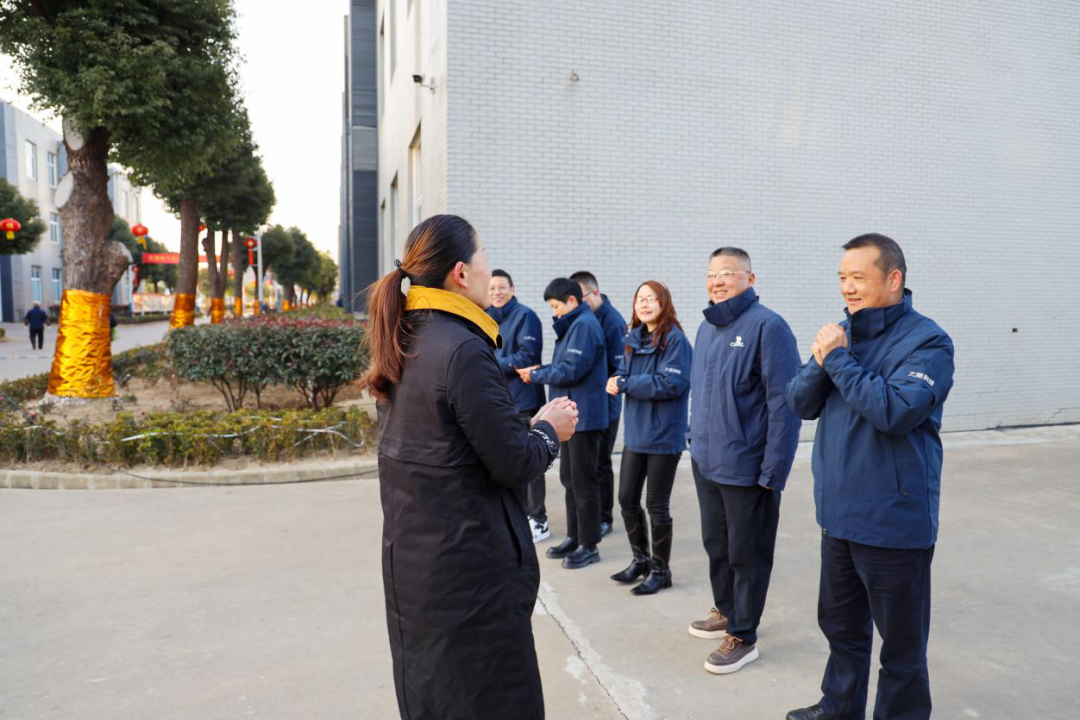 董事長攜高管團隊迎接員工開工大吉，共啟新程